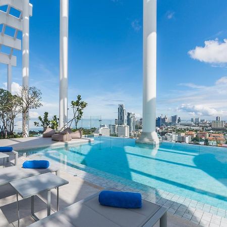 Arbour Hotel&Residence Pattaya Exterior foto Infinity pool at the rooftop