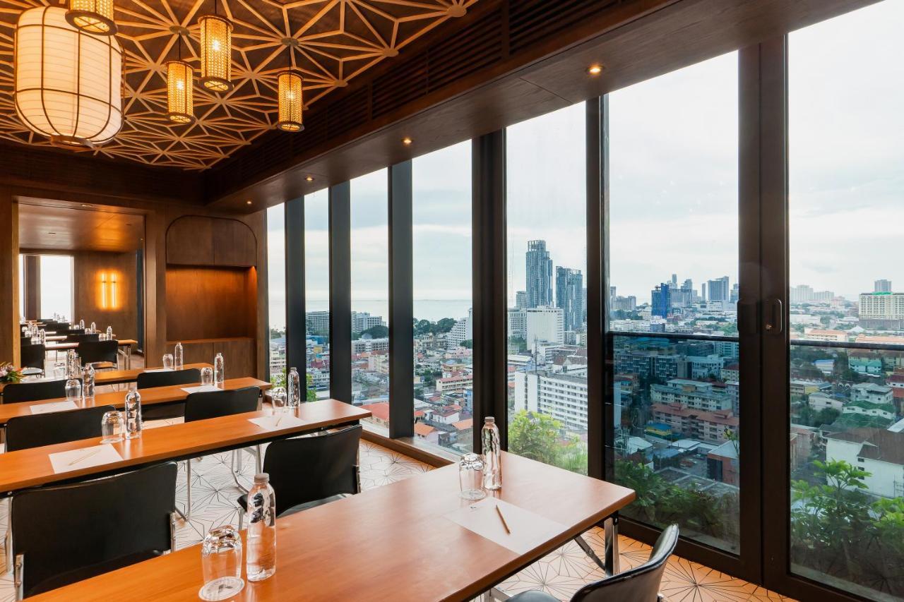 Arbour Hotel&Residence Pattaya Exterior foto Meeting room at the 36th floor