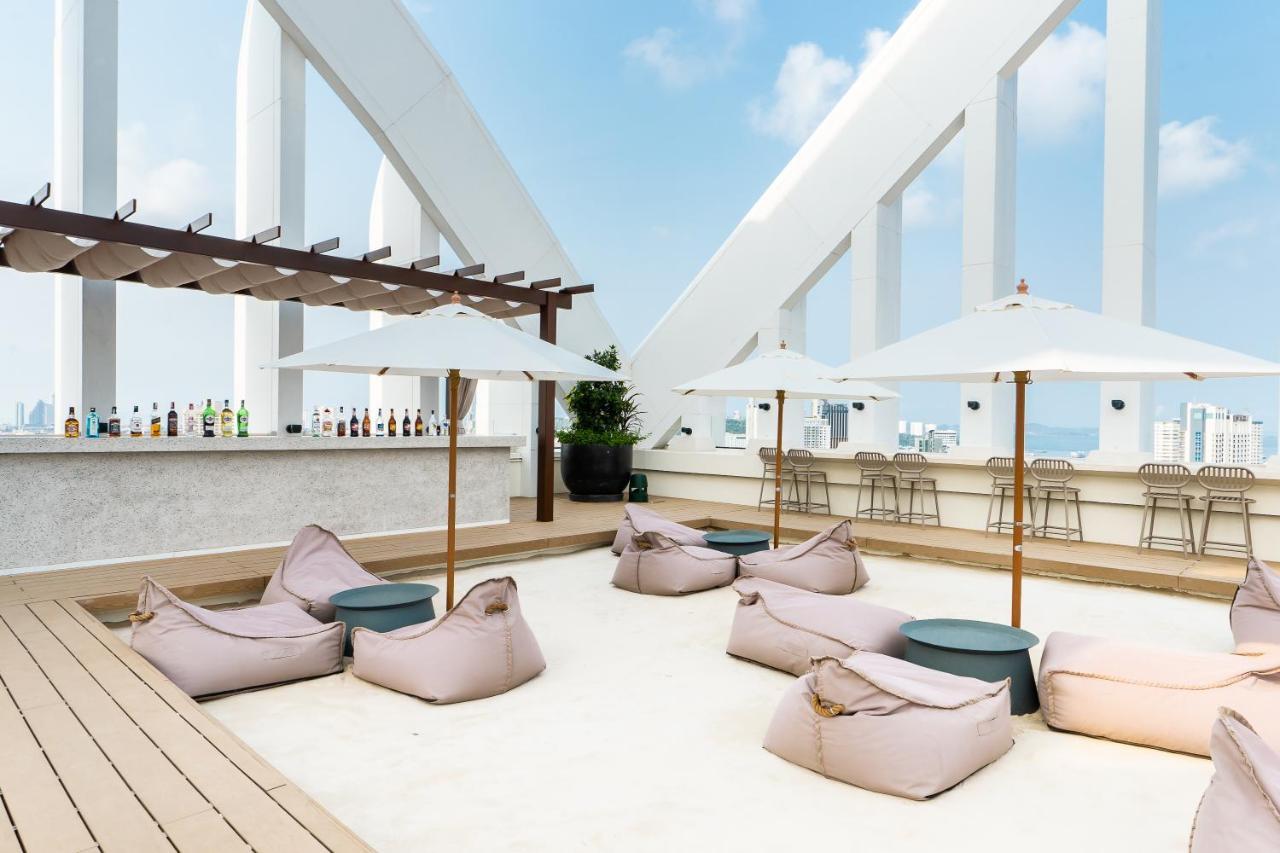 Arbour Hotel&Residence Pattaya Exterior foto Sky Bar